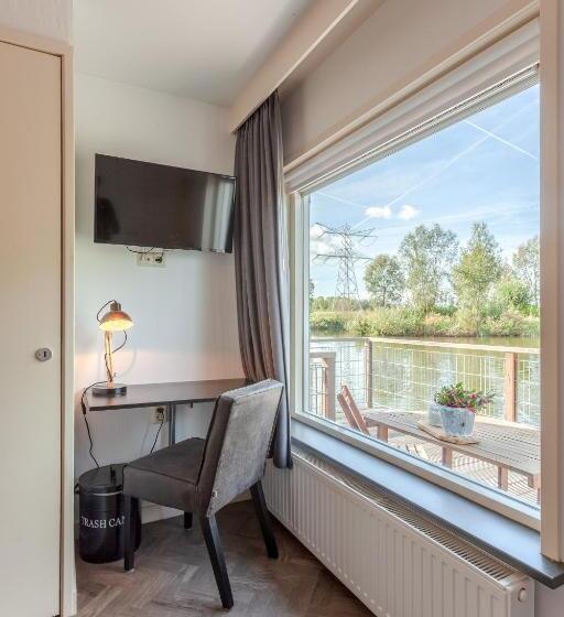 Номер Стандарт, Hajé Waterlodge En Hotel Ark De Aalscholver