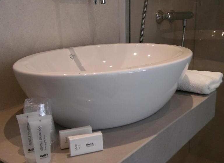 スタンダードトリプルルーム, Hof Van Twente