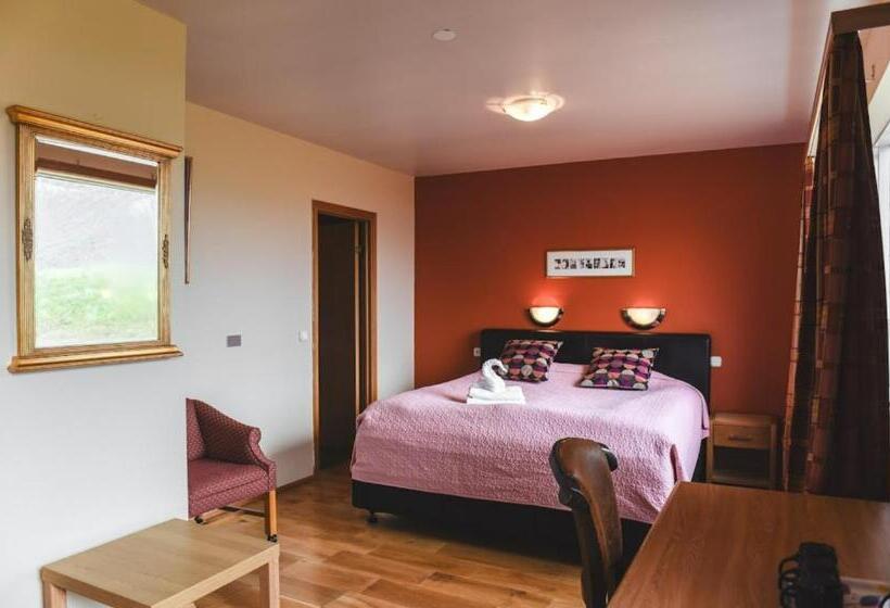 اتاق سوپریور با چشمانداز دریا, Latrabjarg