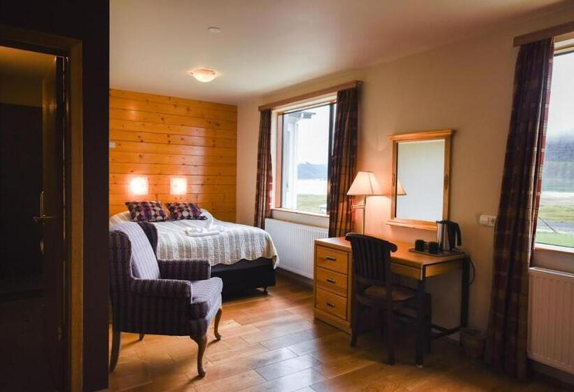 اتاق سوپریور با چشمانداز دریا, Latrabjarg