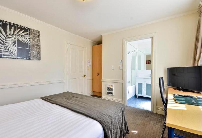 스탠다드 스튜디오, Poenamo