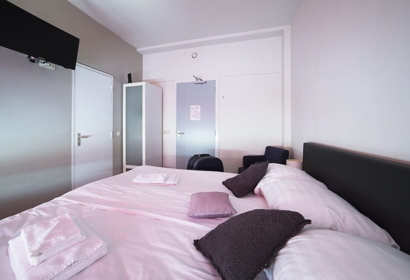 اتاق لوکس, Puur