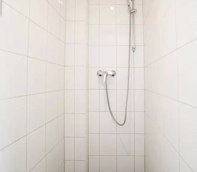 اتاق استاندارد یک نفره, Puur