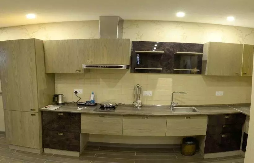 سوییت جونیور, Ramada By Wyndham Bishkek Centre