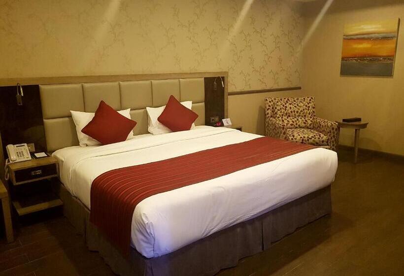 高级大房间, Ramada By Wyndham Bishkek Centre