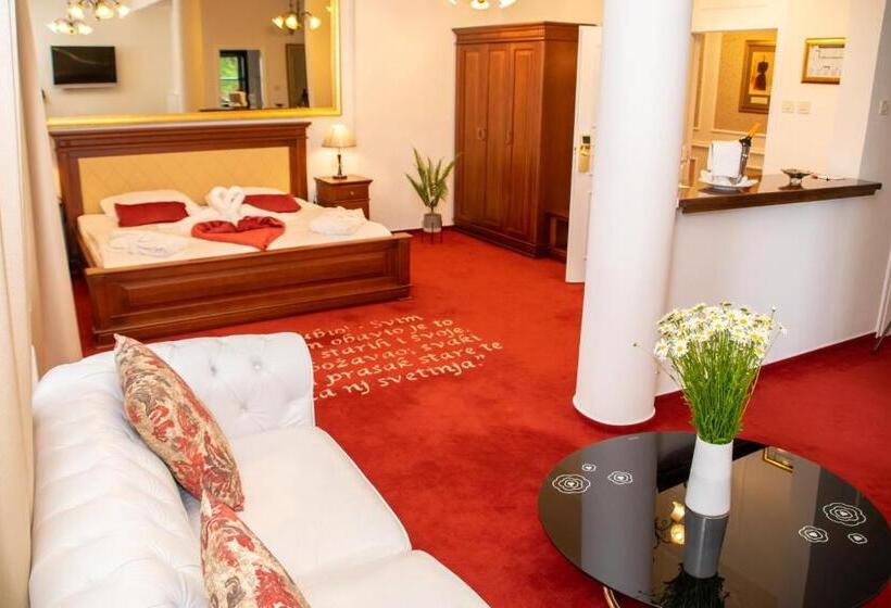 带大床的豪华间, & Restoran Dvorac Gjalski