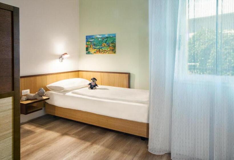 스탠다드 트리플 룸, Robinson Apulia All Inclusive