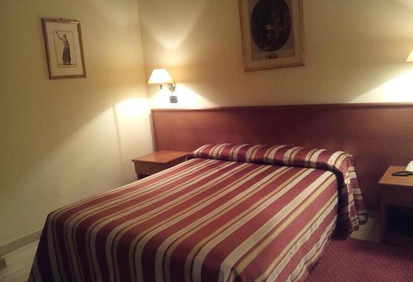 חדר סטנדרט יחיד, Select