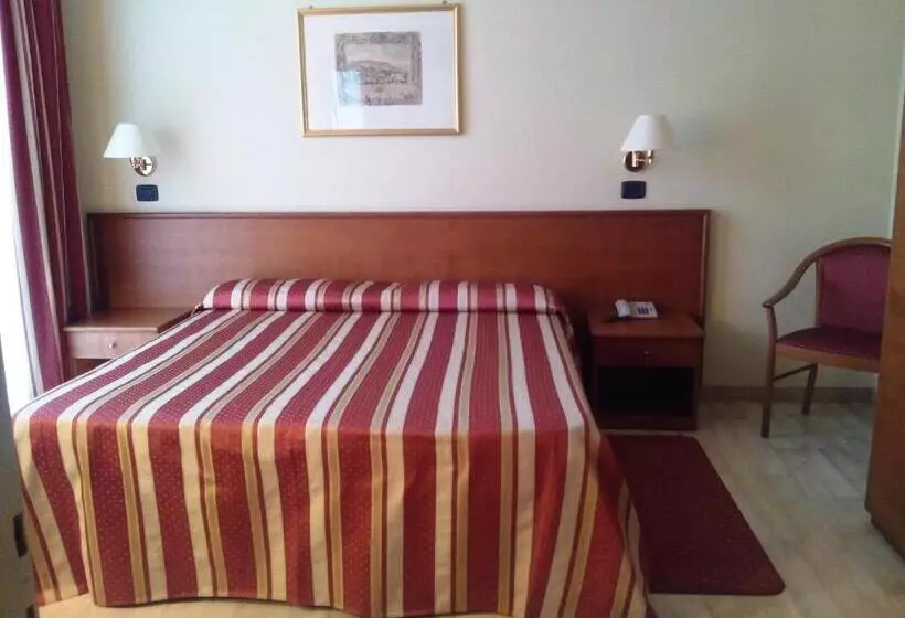 Mini Suite, Select