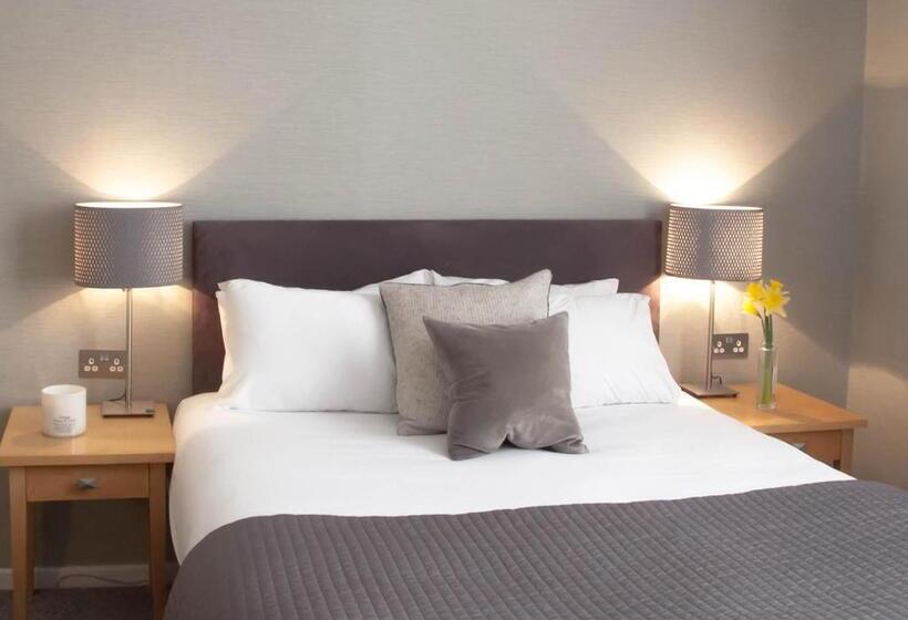 Стандартный Номер Кровать Кинг, The Warwick Arms