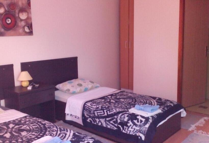 اتاق استاندارد, Motel Le Village