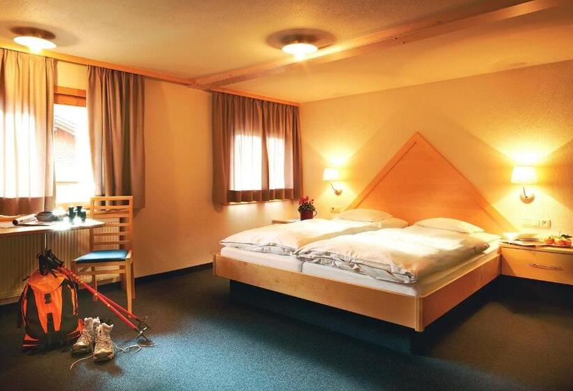 غرفة قياسية, Gasthof Taube