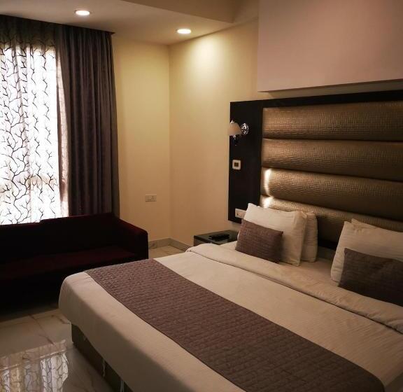 Номер Deluxe Кровать Кинг, Pk Residency