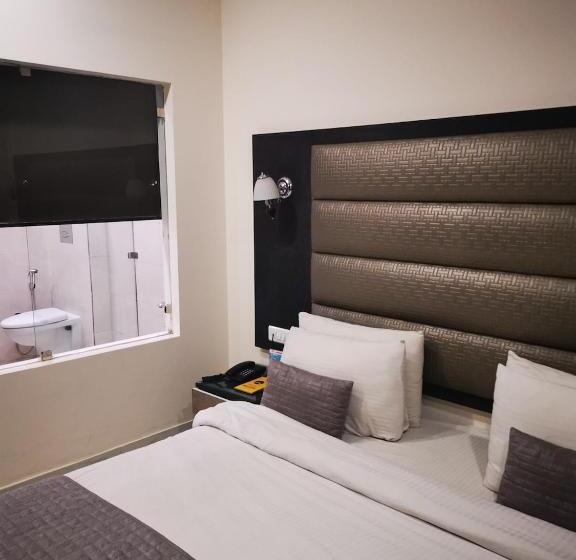 Номер Deluxe Кровать Кинг, Pk Residency