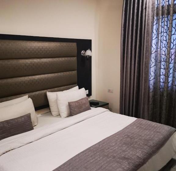 شقة غرفة واحدة, Pk Residency