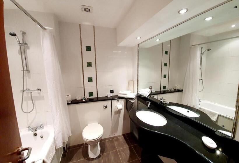 Quarto standard, Towers Hotel & Spa