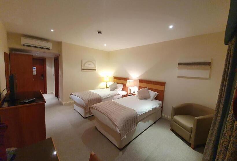 Quarto standard, Towers Hotel & Spa