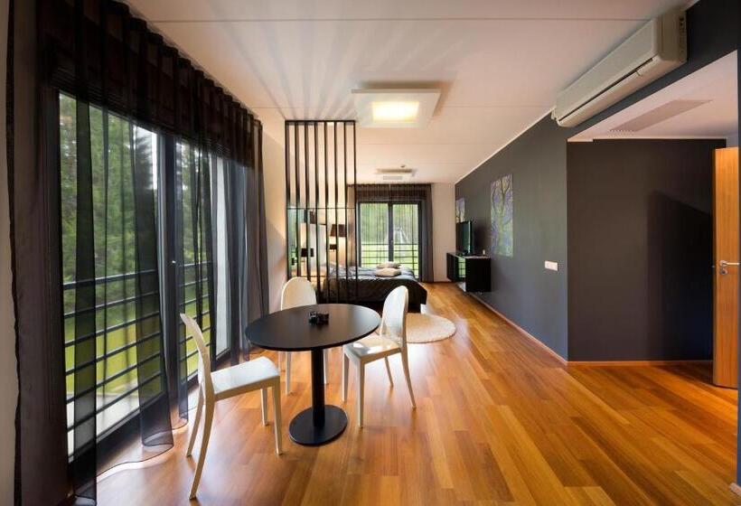 سوییت لوکس, Gmp Clubhotel Apartments