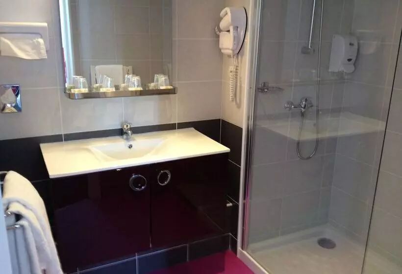 スタンダード４人部屋, Calme Des Pins Hôtel Piscine & Spa