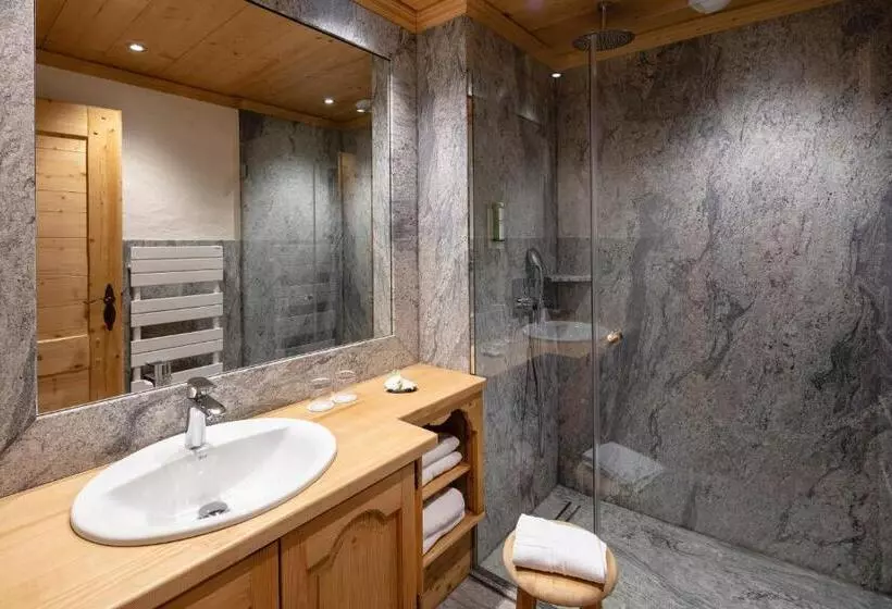 スーペリアールーム, Chalethôtel Neige Et Roc, The Originals Relais