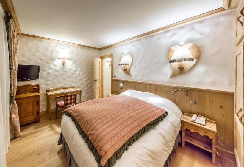 סוויטת ג'וניור משפחתית, Chalethôtel Neige Et Roc, The Originals Relais