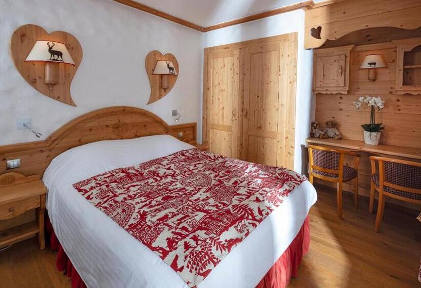 סוויטת ג'וניור משפחתית, Chalethôtel Neige Et Roc, The Originals Relais