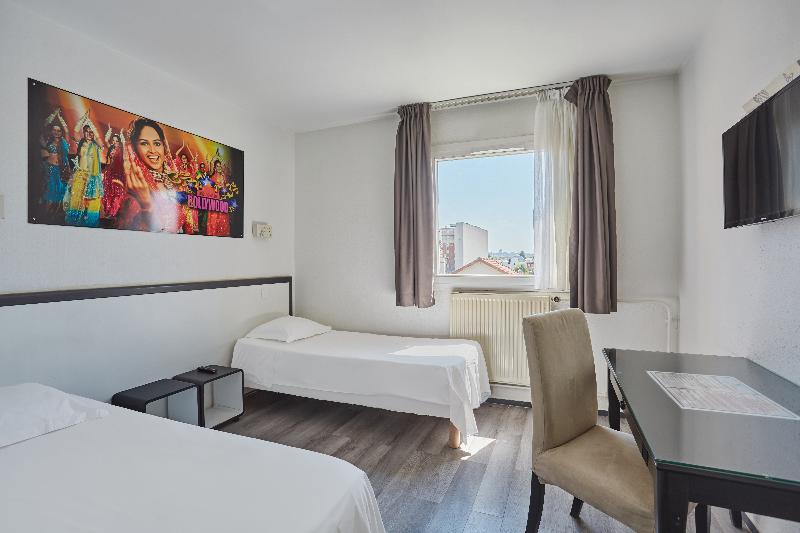 스탠다드 룸, Hôtel Cinépole   Proche Paris
