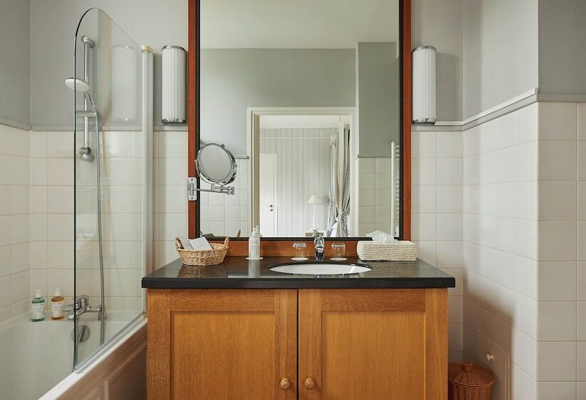 Номер Superior Вид на Море, Le Grand Hotel Des Bains & Spa   Bretagne