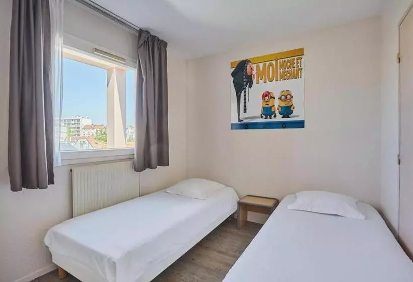 ファミリールーム, Hôtel Cinépole   Proche Paris