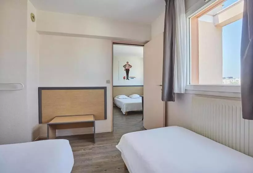 ファミリールーム, Hôtel Cinépole   Proche Paris
