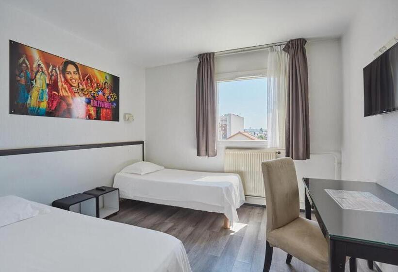 스탠다드 룸, Hôtel Cinépole   Proche Paris