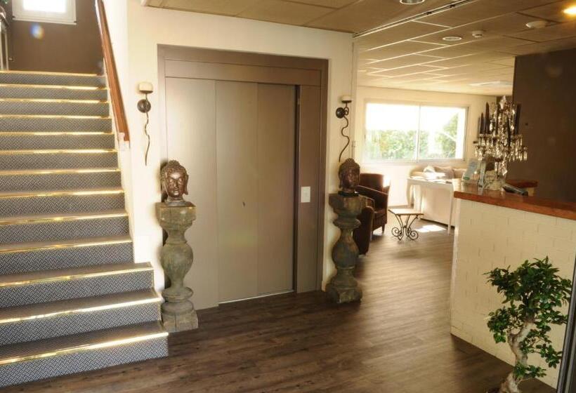 Классический Номер, Du Moulin