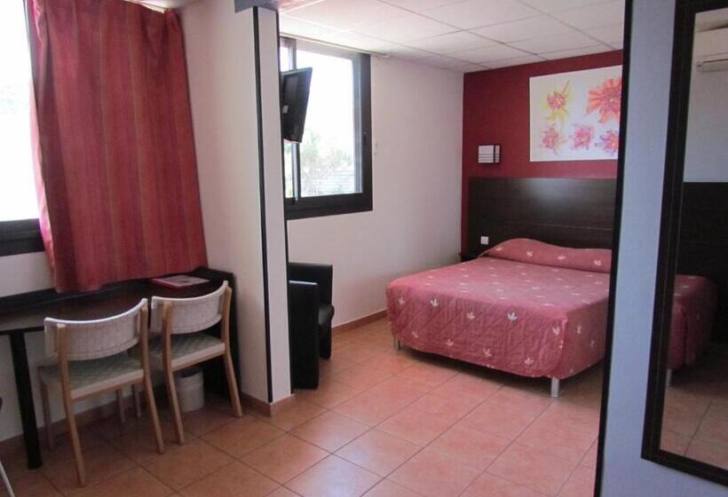 スタンダードトリプルルーム, L Hacienda