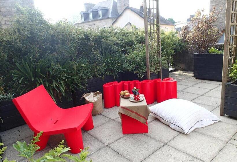 جناح, La Demeure