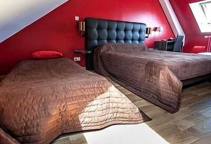 غرفة قياسية ثلاثية, Logis Hotel La Diligence