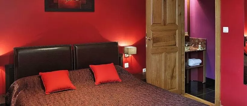 コンフォートルーム, Logis Hotel La Diligence