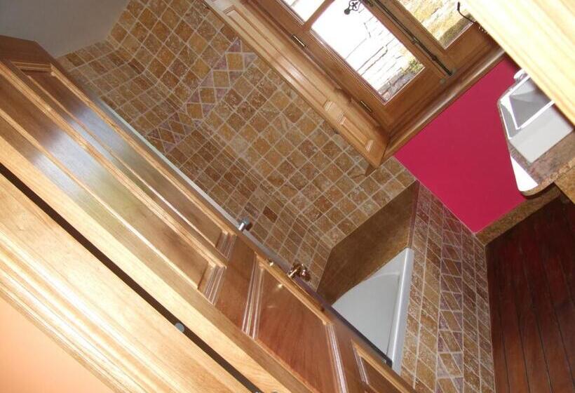 غرفة كومفورت, Logis Hotel La Diligence