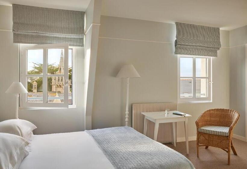 Классический Номер с Видом, Le Grand Hotel Des Bains & Spa   Bretagne