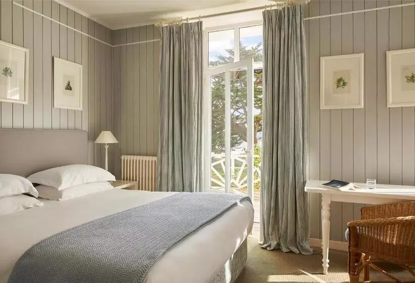 公園の見えるスーペリアルーム, Le Grand Hotel Des Bains & Spa   Bretagne