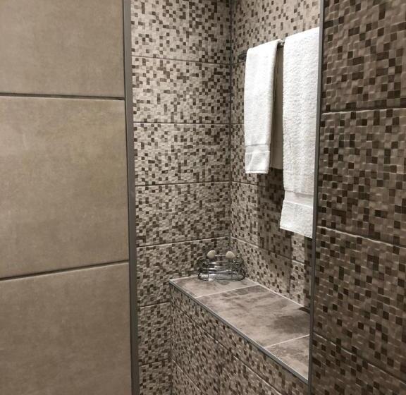 غرفة قياسية ثلاثية, Les Tilleuls Montbeliard Sud Audincourt