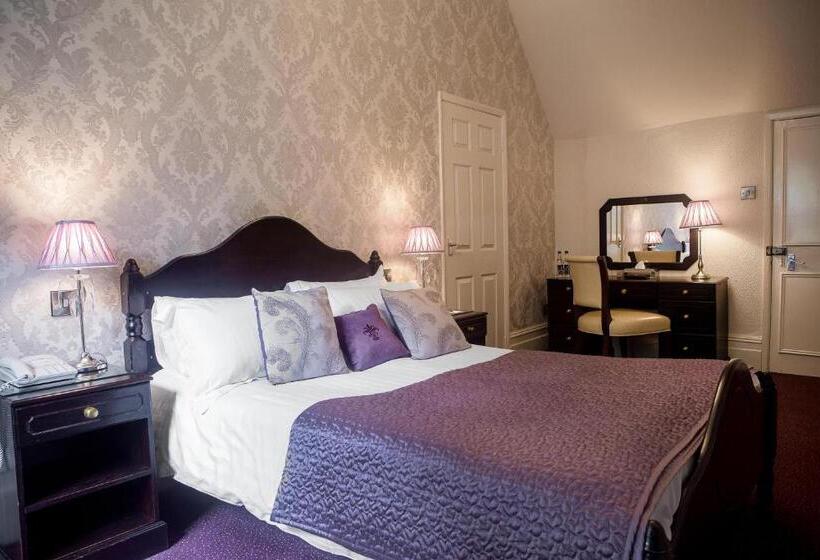 חדר משפחתי, Maesmawr Hall