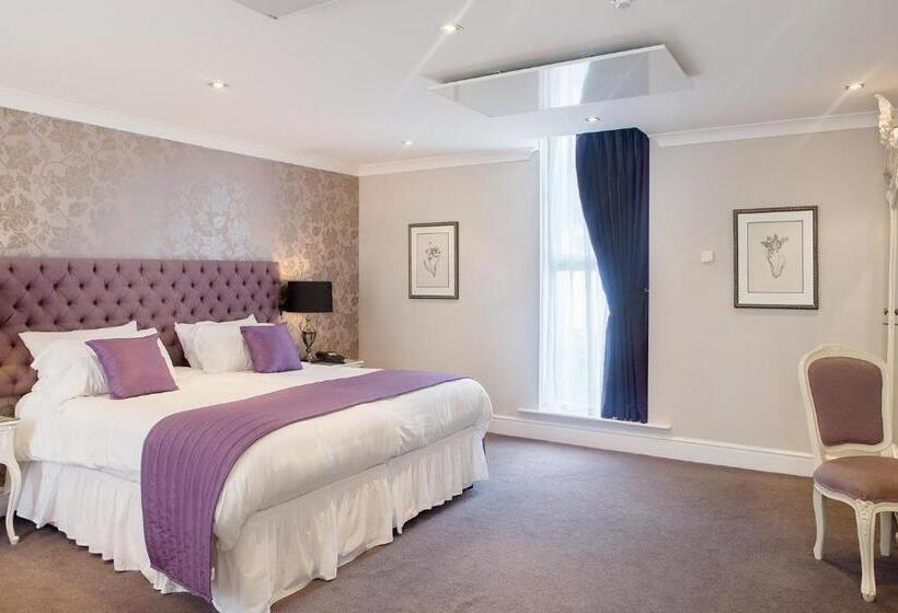 סוויטה אקזקיוטיב, Maesmawr Hall