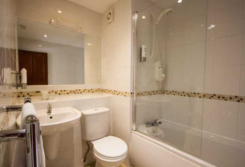 غرفة سوبيريور, Normanhurst