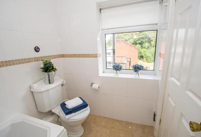 غرفة قياسية, Normanhurst