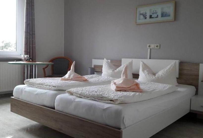 Номер Стандарт, Ratscafe ückeritz