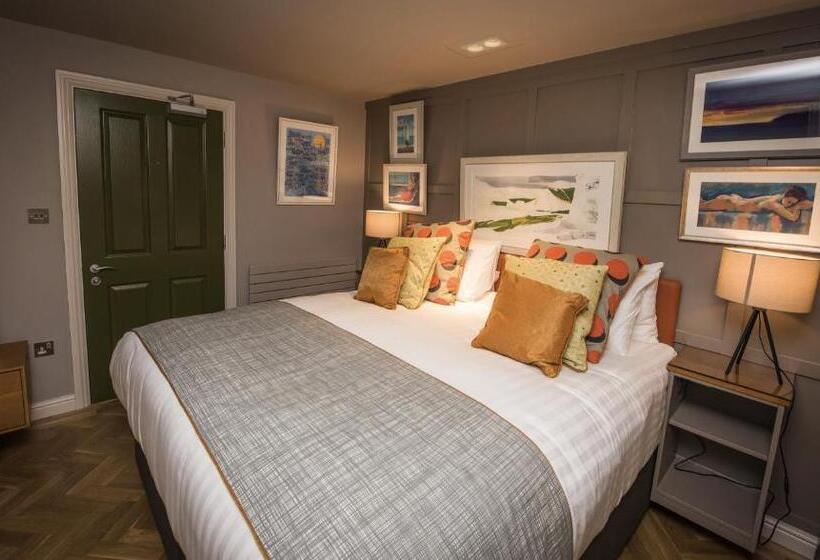 חדר דלוקס, The Marquis Of Granby