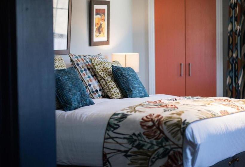 סוויטה, The Marquis Of Granby