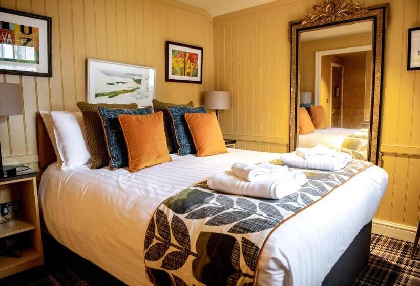 חדר קלאסי, The Marquis Of Granby