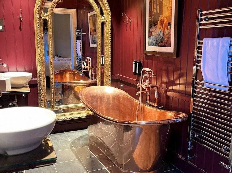 חדר דלוקס, The Marquis Of Granby