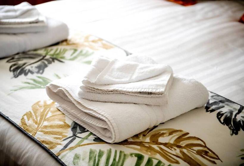 חדר קלאסי, The Marquis Of Granby